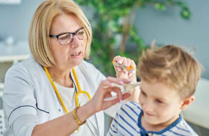 Soulager une otite en pleine nuit chez l'enfant : méthodes efficaces